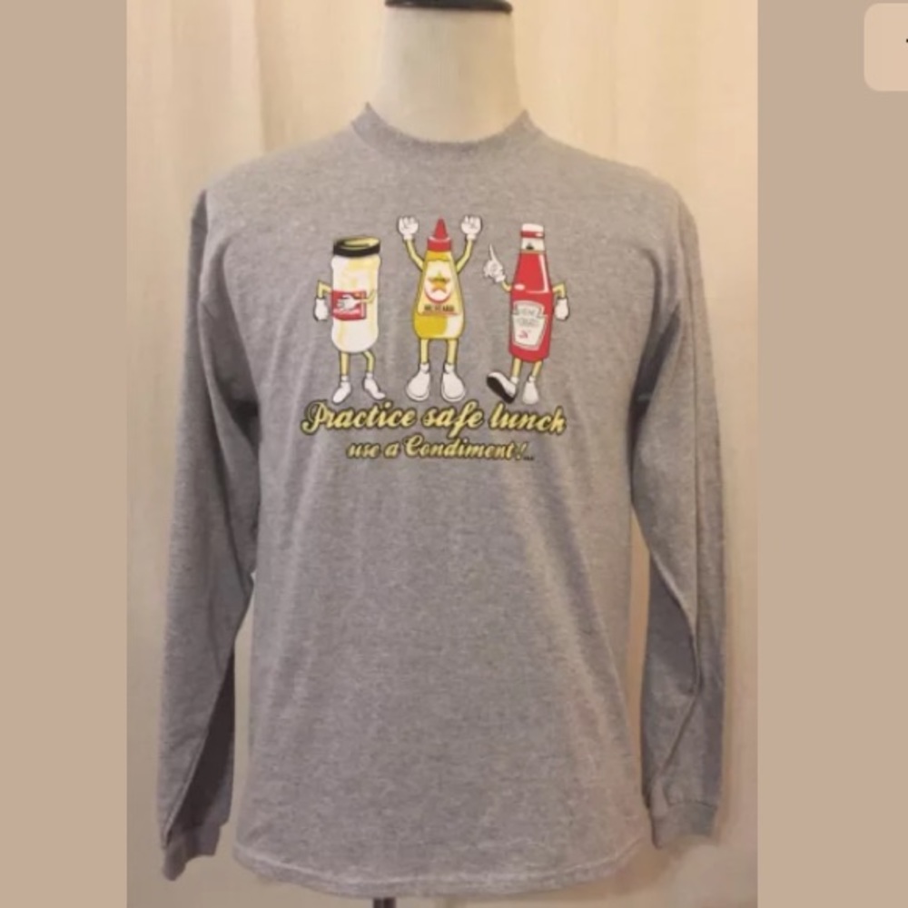NWT Steve & Barry’s M Long Sleeve Gray Graphic Tee